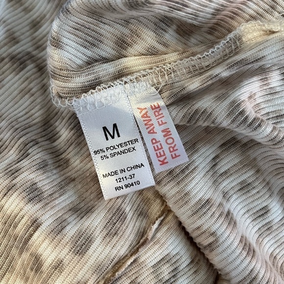 Nicole Miller Leopard Print T-Shirt Dress Size Medium - Picture 7 of 8